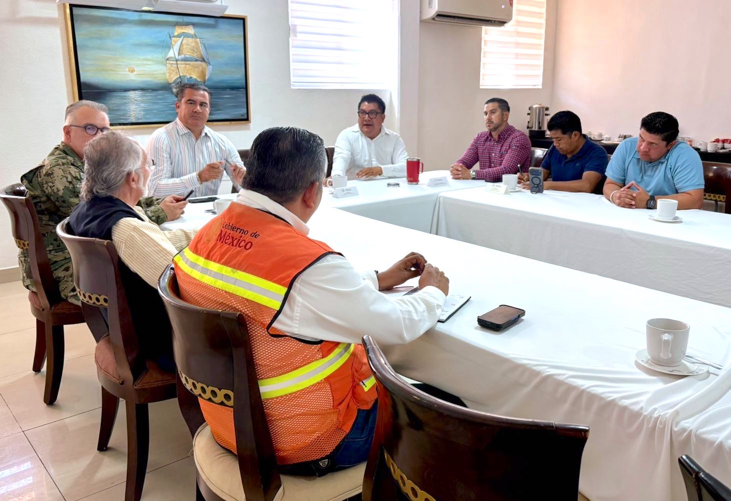 Acuerdan Ayuntamiento de Los Cabos y SICT acciones inmediatas para reforzar seguridad en carretera federal