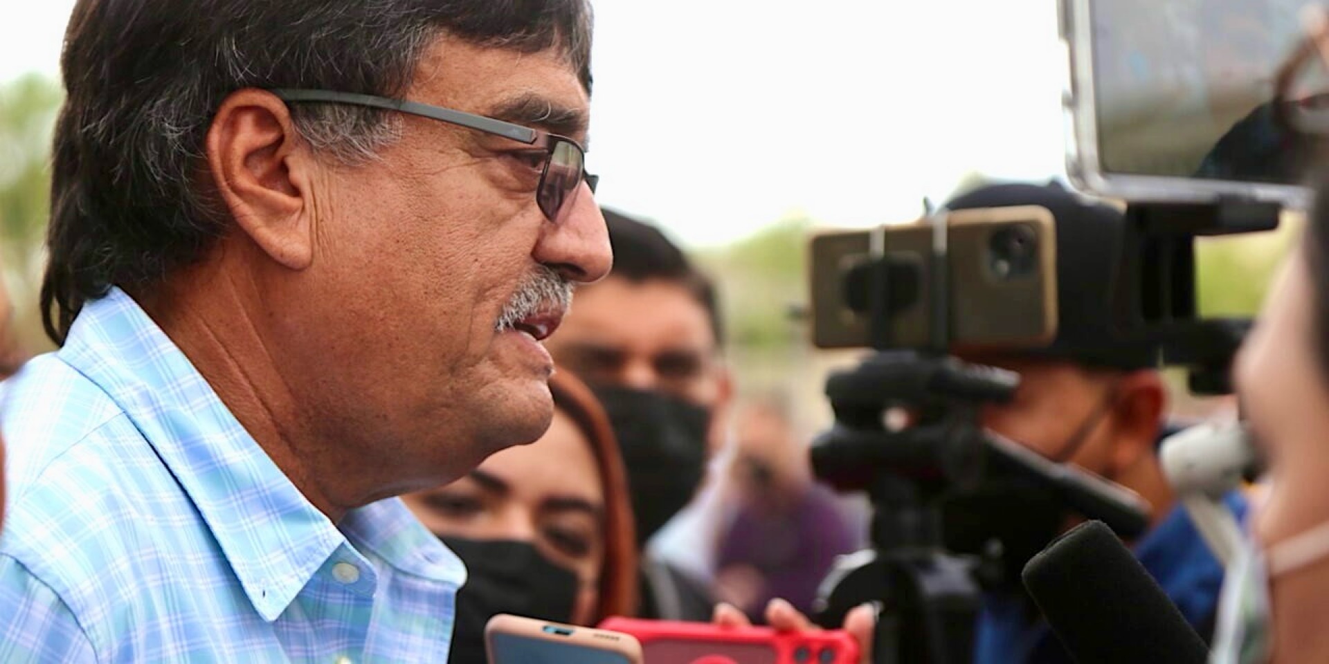 BALCONEANDO / LEGGS: ¡SE ENVALENTONÓ!