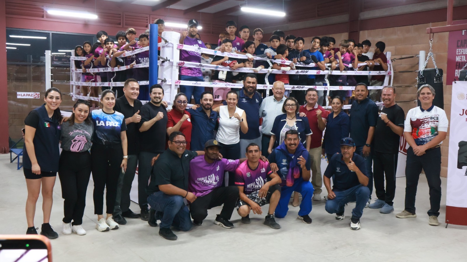 Acude Víctor Castro a inauguración de nuevas instalaciones deportivas en La Paz