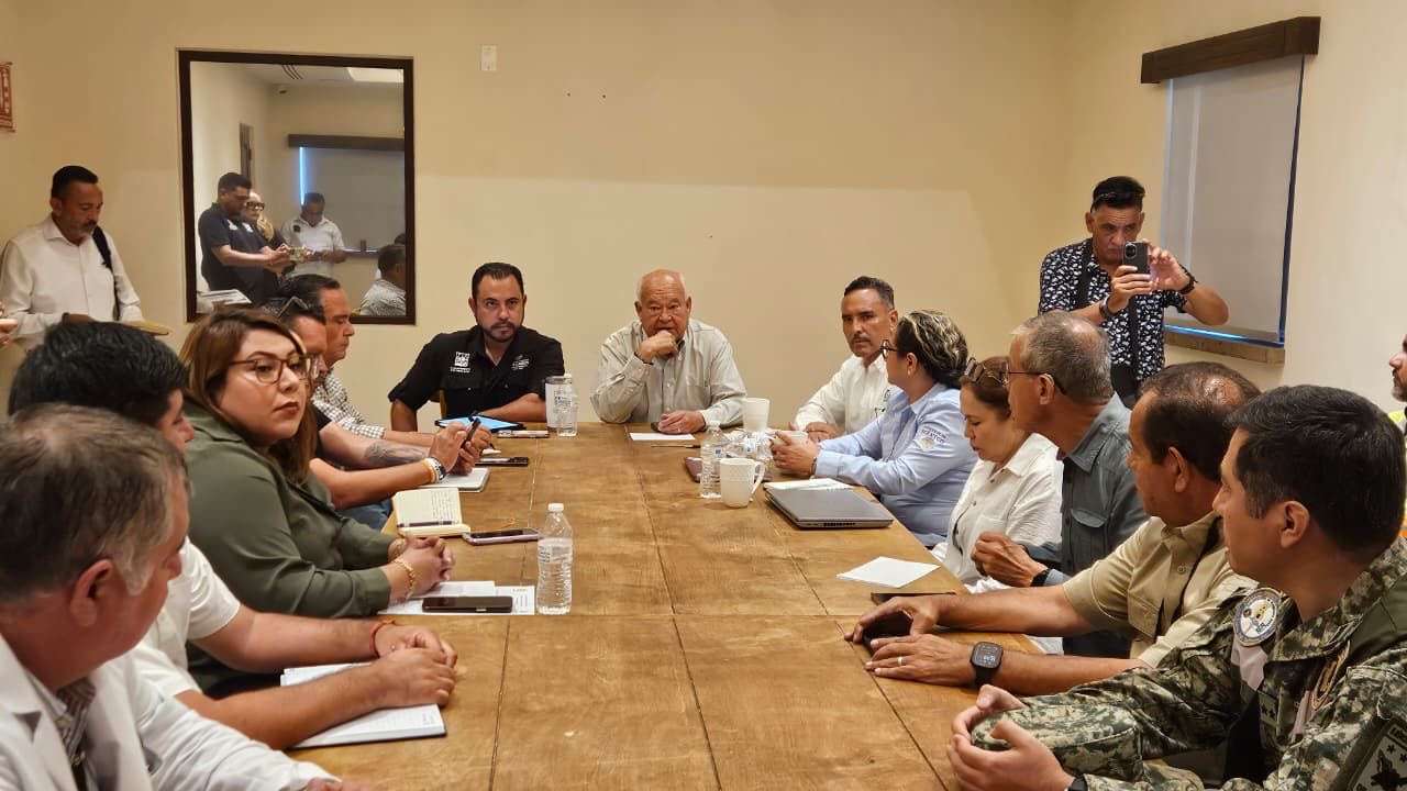 Revisa Víctor Castro avances de obra y suministro de agua del nuevo Hospital General del IMSS en Los Cabos