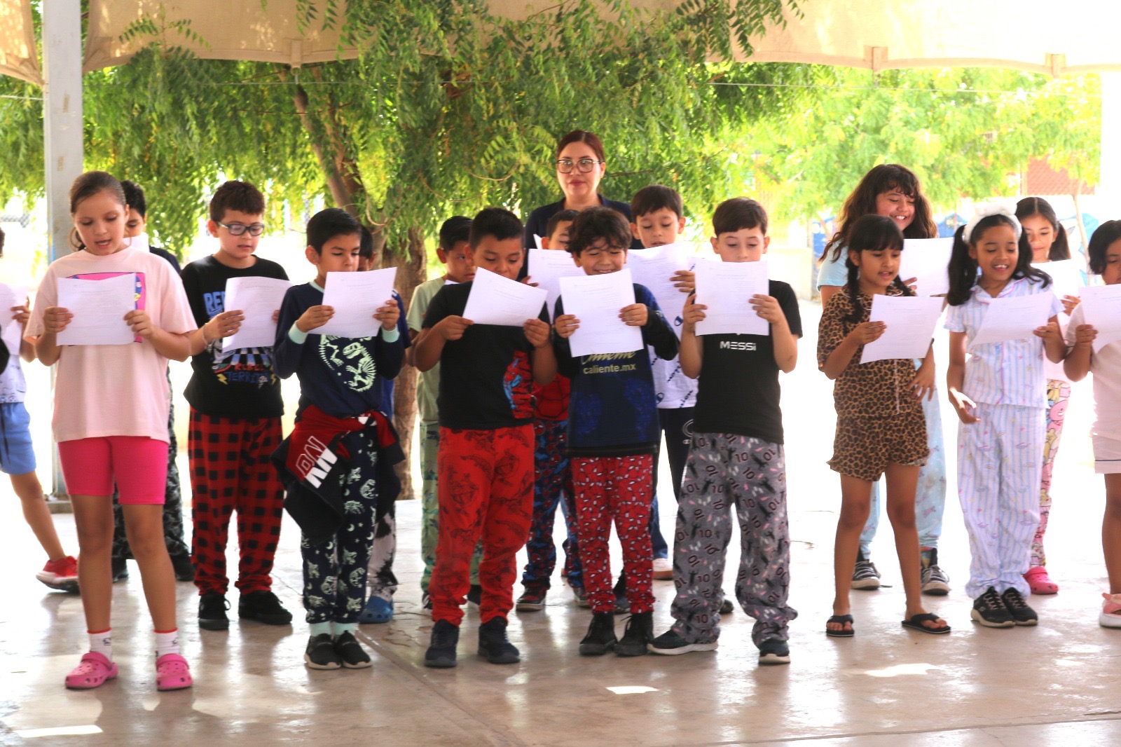 Más de 110 mil estudiantes conmemoran el Día de la Niñez con actividades educativas y recreativas