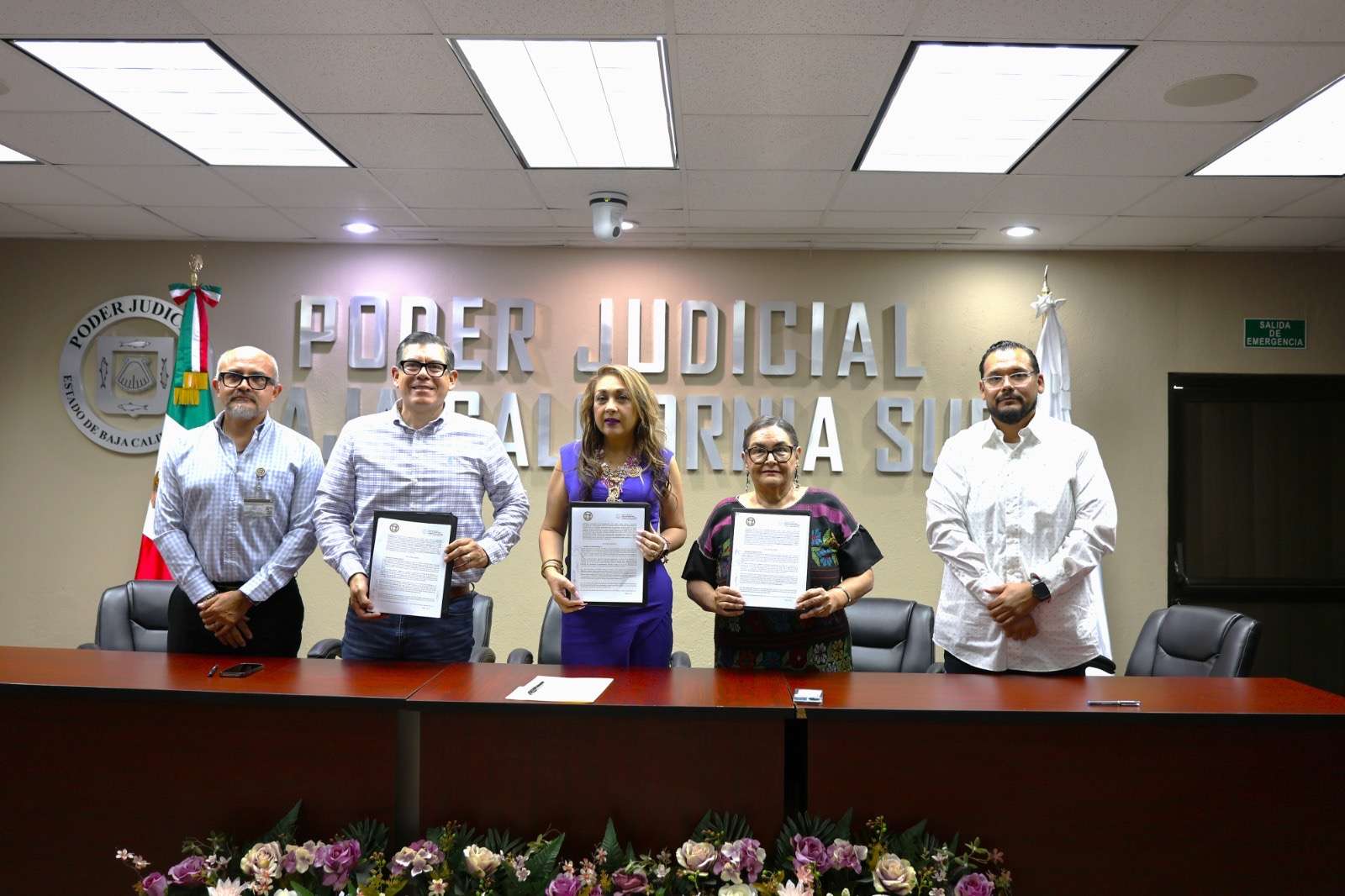 Firman SEDIF y Tribunal Superior de Justicia convenio para modernizar gestión de expedientes