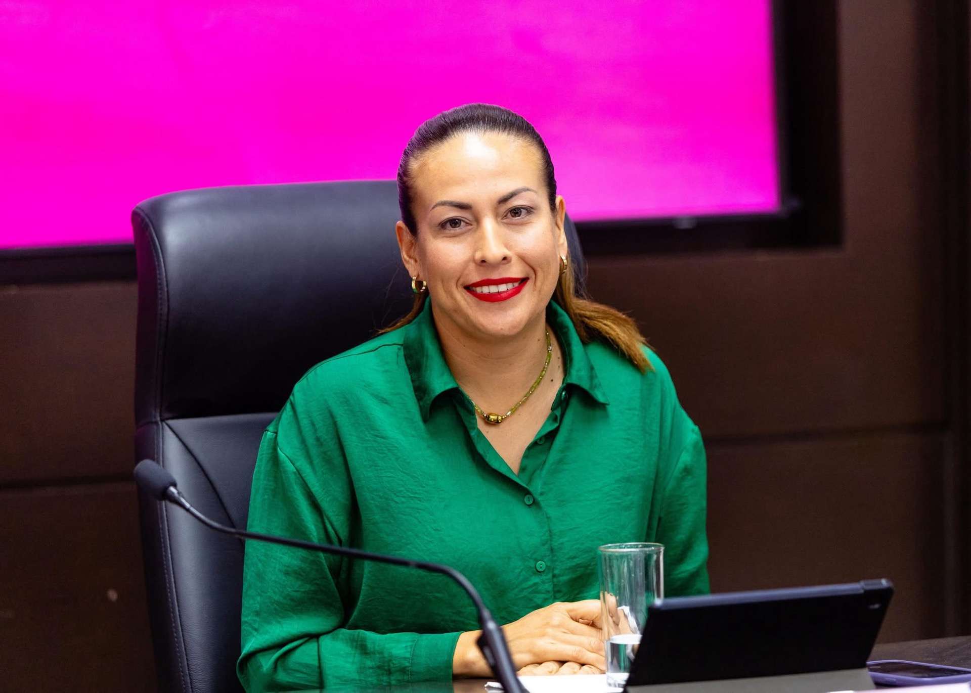 BURÓ POLÍTICO/ MILENA ¡GOBERNAR CON HECHOS!